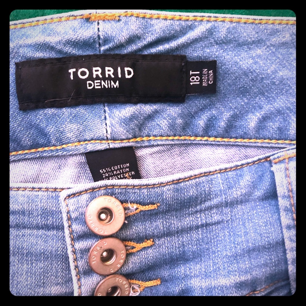 Torrid 18t wise leg trousers